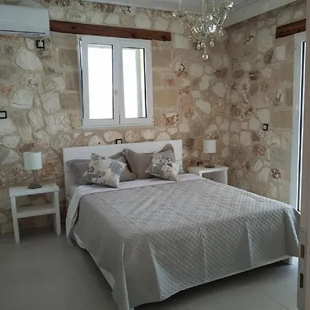 Ilio Mare Villa's * Mousata