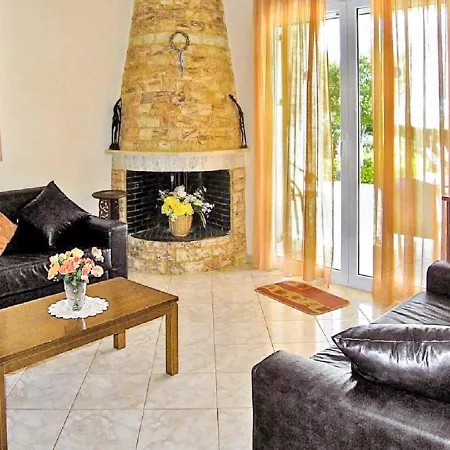 Ilio Mare Villa's *