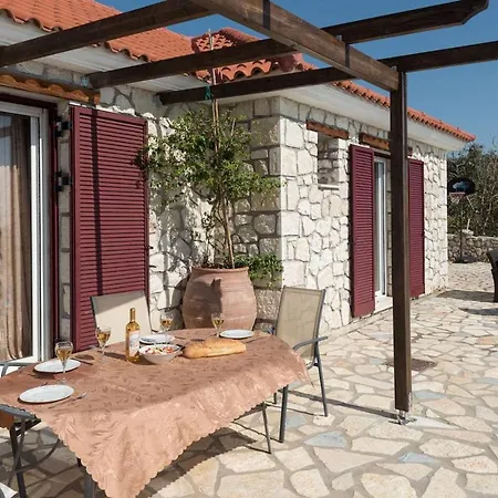 Villa Ilio Mare Villa's Mousata