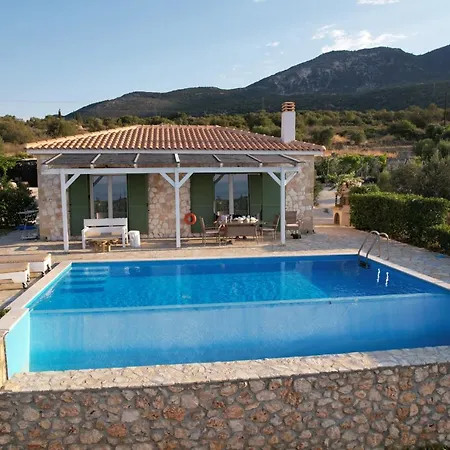 Ilio Mare Villa's Villa Mousata