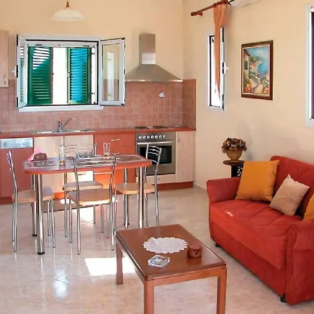 Ilio Mare Villa's